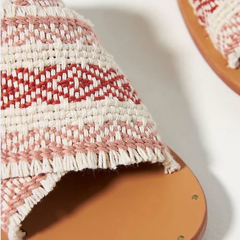 BEEK handmade Women's Slides tapestry boho size 6 EUC - Picture 3 of 13